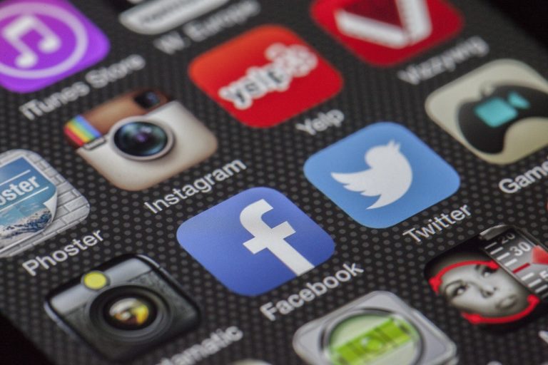 How Nonprofits Can Use Social Media